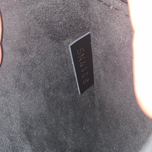 ✨SOLD✨Louis Vuitton Alma Mini (M51404) - Epi Noir - Picture 11 of 11